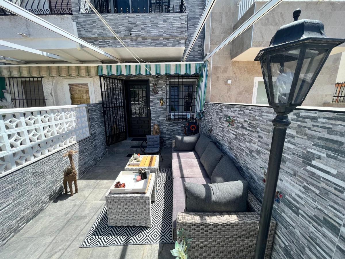 Prachtig Gemoderniseerde Woning Op 250 Meter Van Het Strand Santa Pola Exterior photo